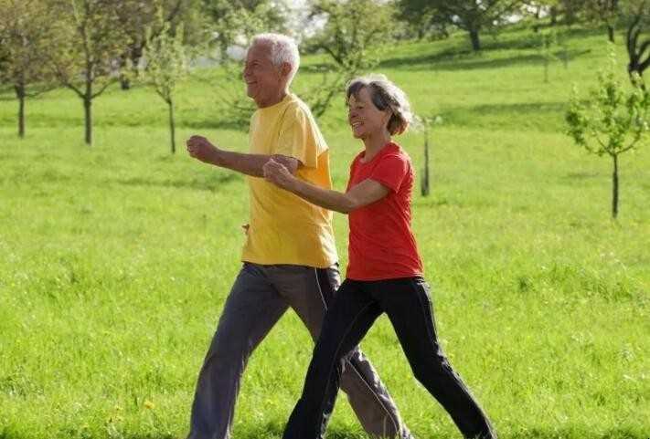 港股午评|恒生指数早盘跌0.06% 芯片股逆市走强